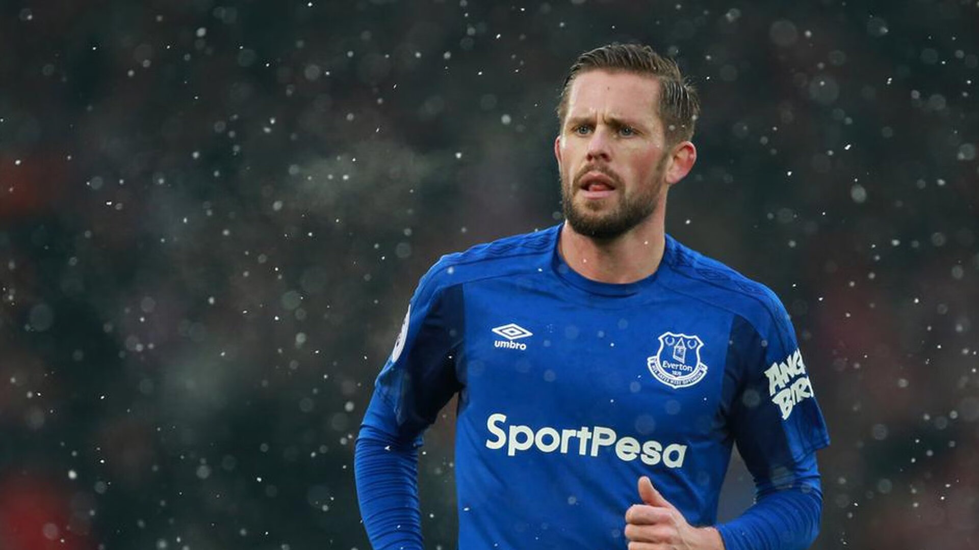 6日凌晨欧冠联赛第四轮火热开启，曼城能否迎来反弹对决大黄蜂？